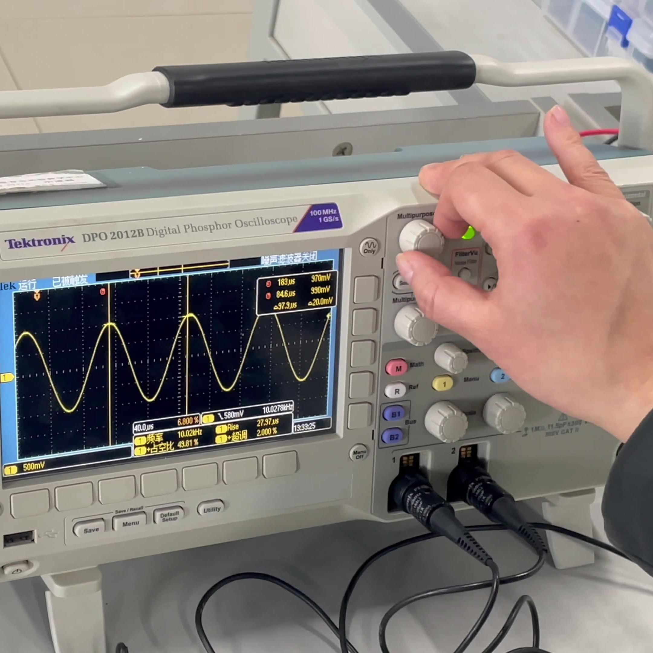 泰克電流探頭在電動車窗電流測試的應(yīng)用